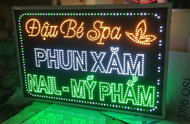 hộp đèn led ruồi